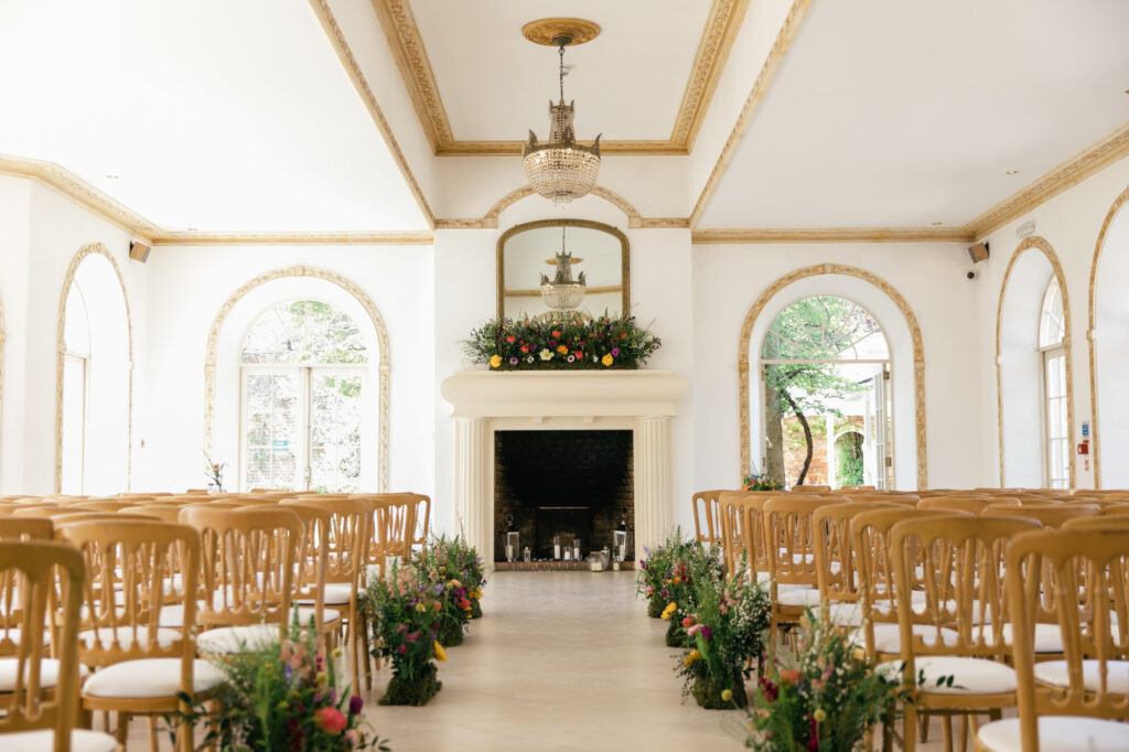 ceremony room setup at Northbrook park 