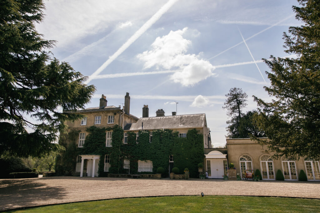 Northbrook park wedding venye in Hampshire, photography by Sam & Yaz 